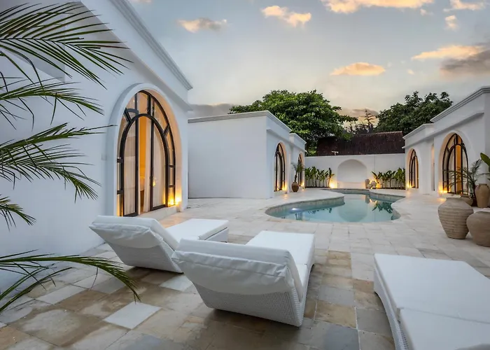 Boujee Boutique Hotel 4*