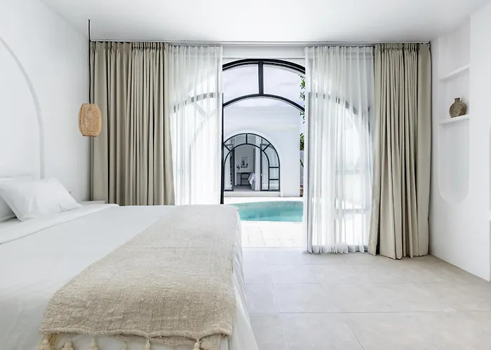 Hotel Boujee Boutique