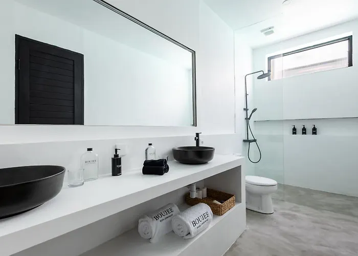 Hotel Boujee Boutique